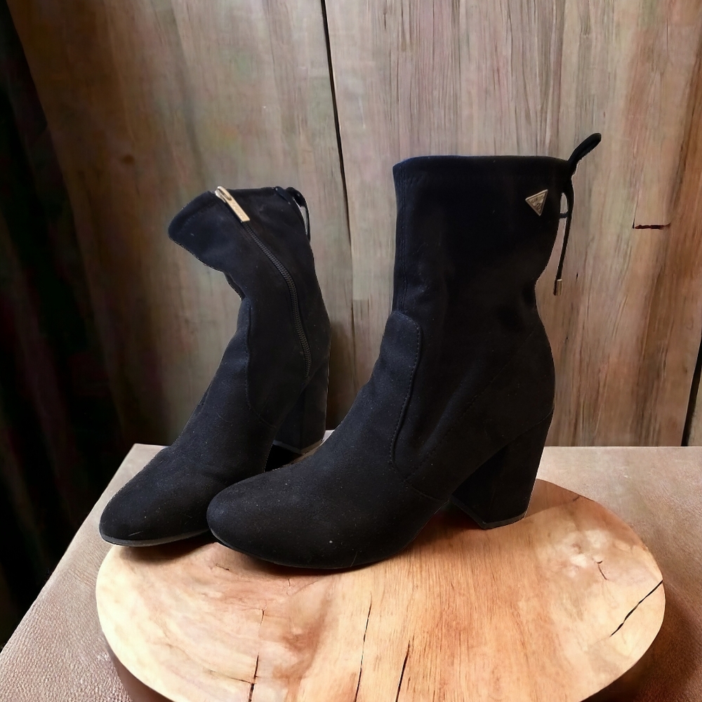 Guess Black Suede Booties size 7
